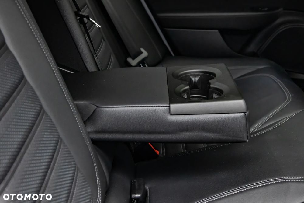 Alfa Romeo Giulia 2.0 Turbo 16V AT8-Q4 Veloce - 35