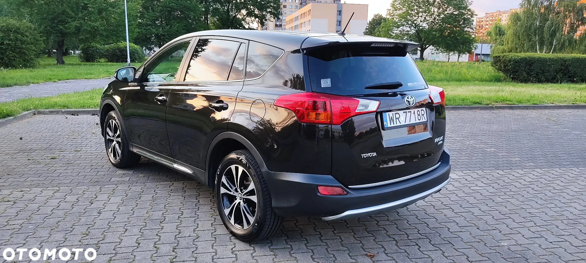 Toyota RAV4 - 3