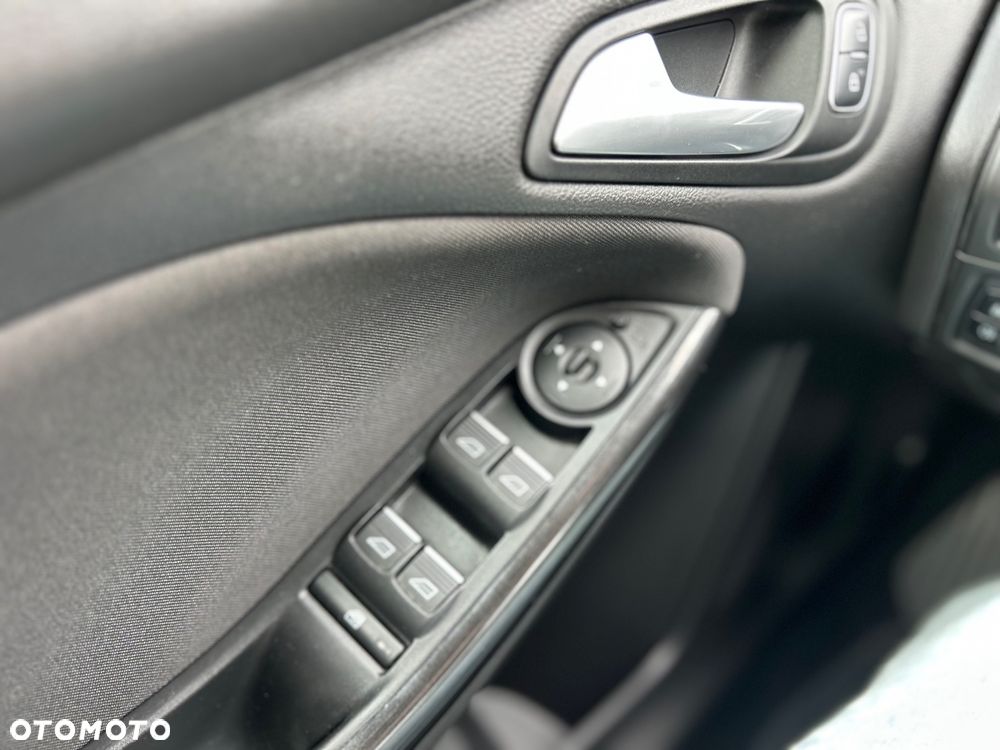 Ford Focus 1.5 EcoBlue Start-Stopp-System TITANIUM STYLE - 20