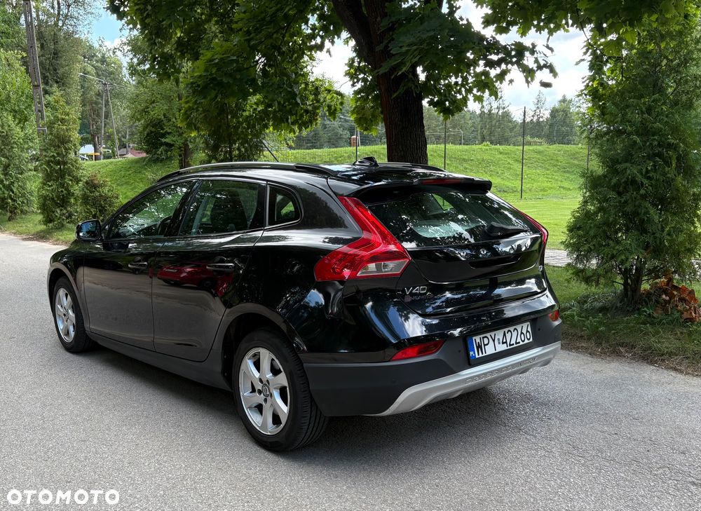 Volvo V40 D2 - 4
