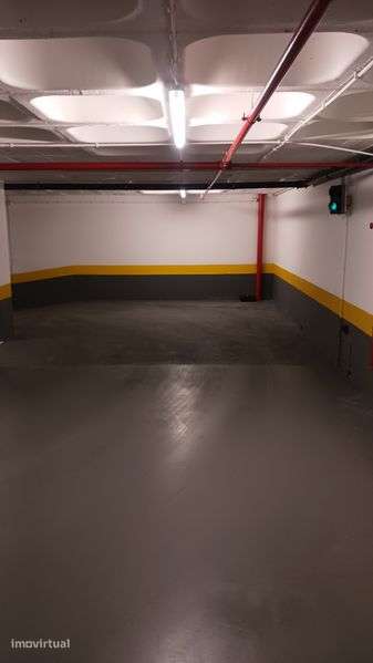 Alugo estacionamento - Grande imagem: 3/6