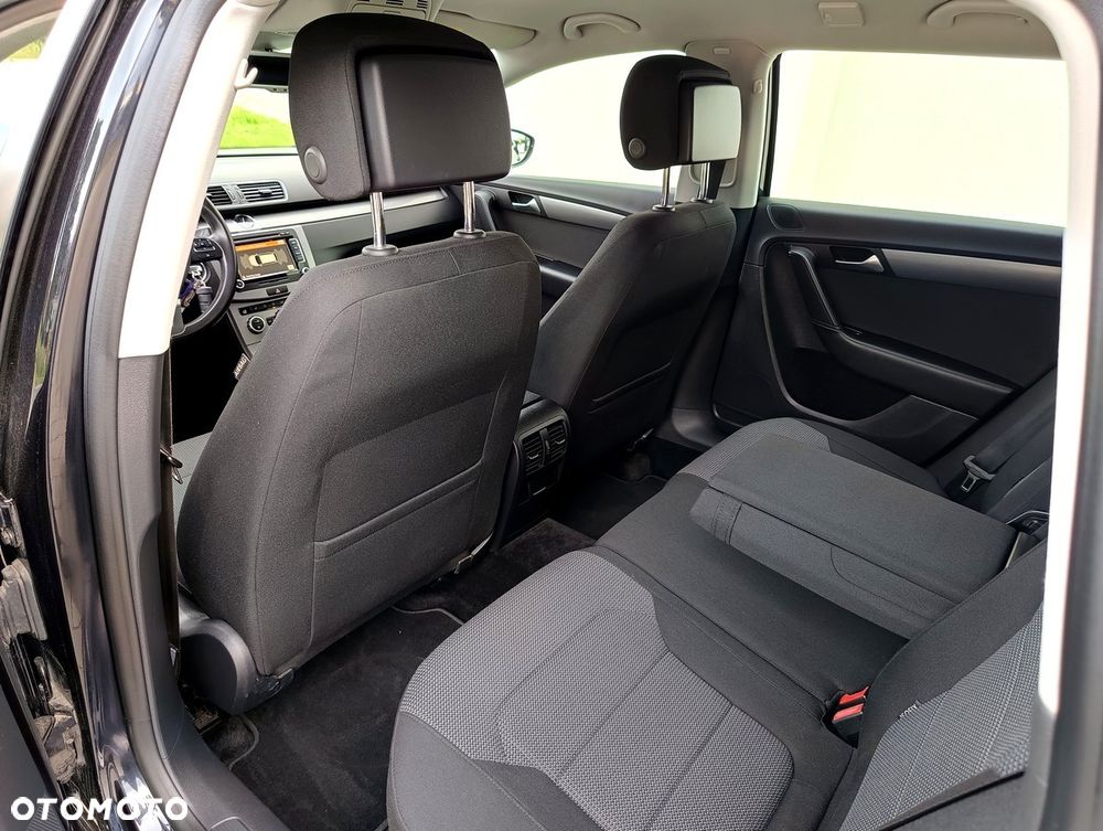 Volkswagen Passat 2.0 TDI DSG BlueMotion Technology Business Edition - 20