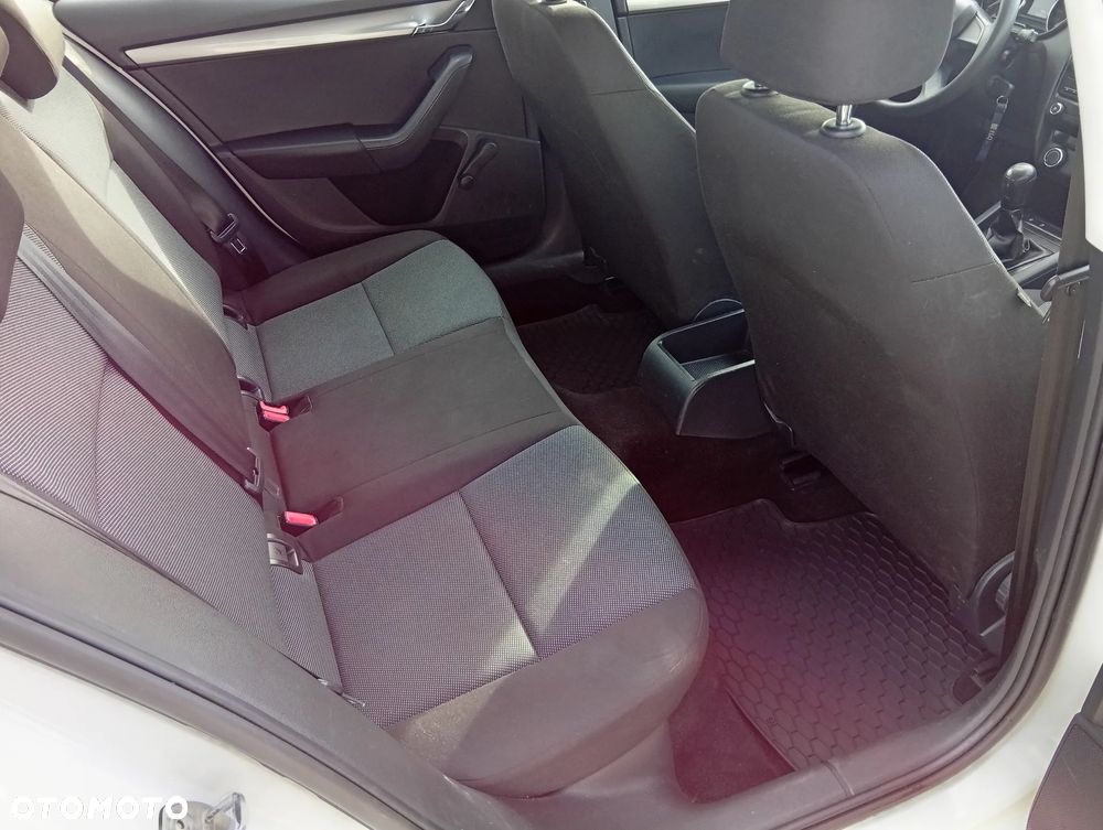 Skoda Octavia 1.6 TDI Active - 10