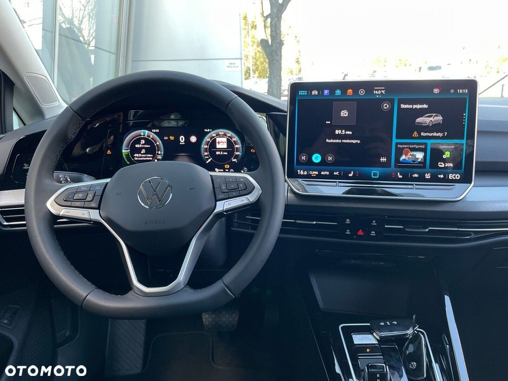 Volkswagen Golf - 9