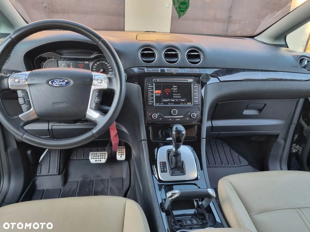 Ford S-Max - 20