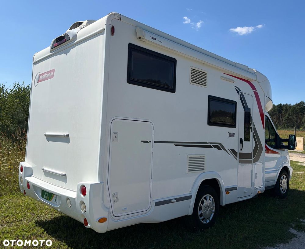 Ford Transit Challenger - 12