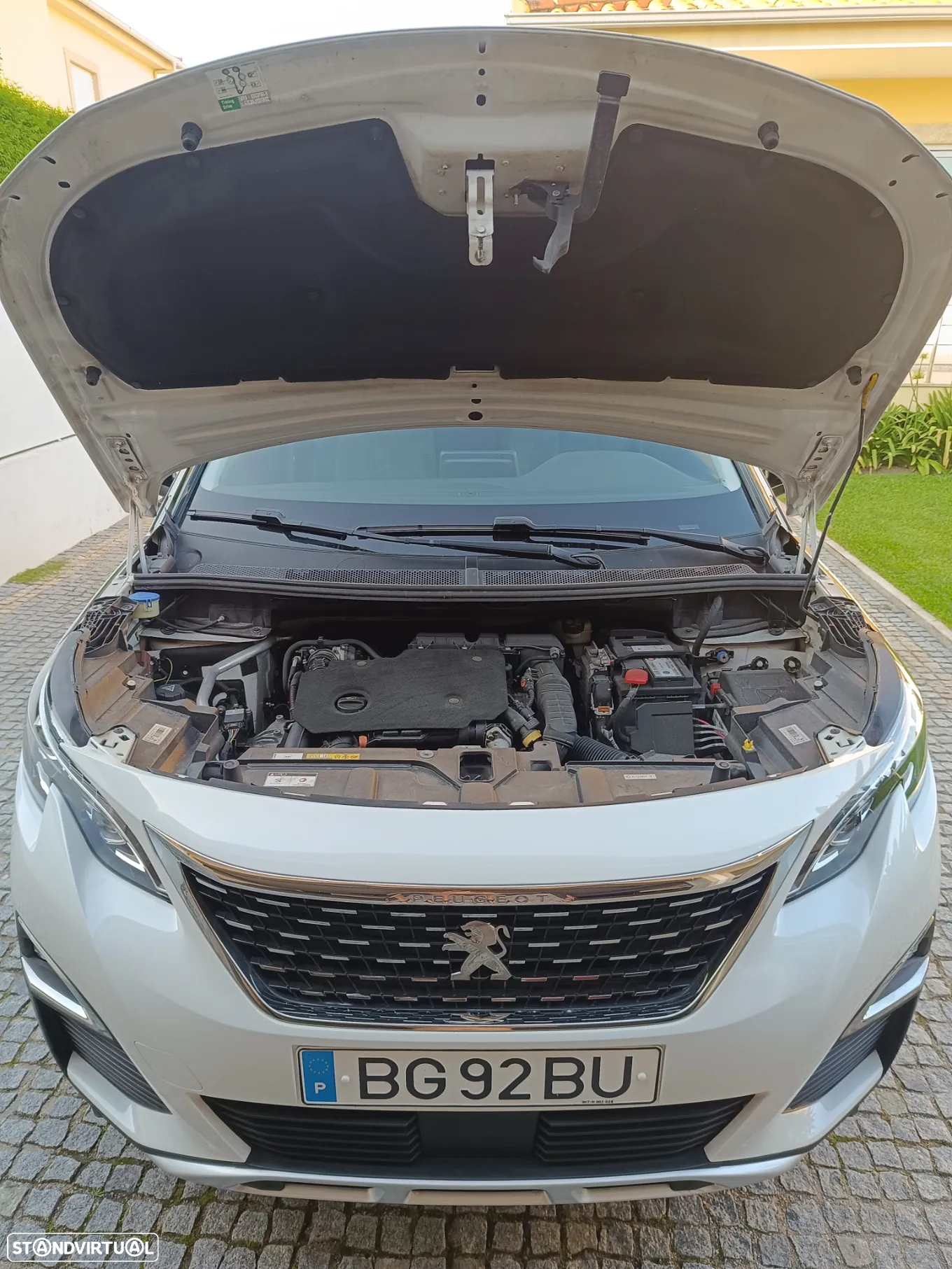Peugeot 5008 1.5 BlueHDi Allure EAT8 - 8