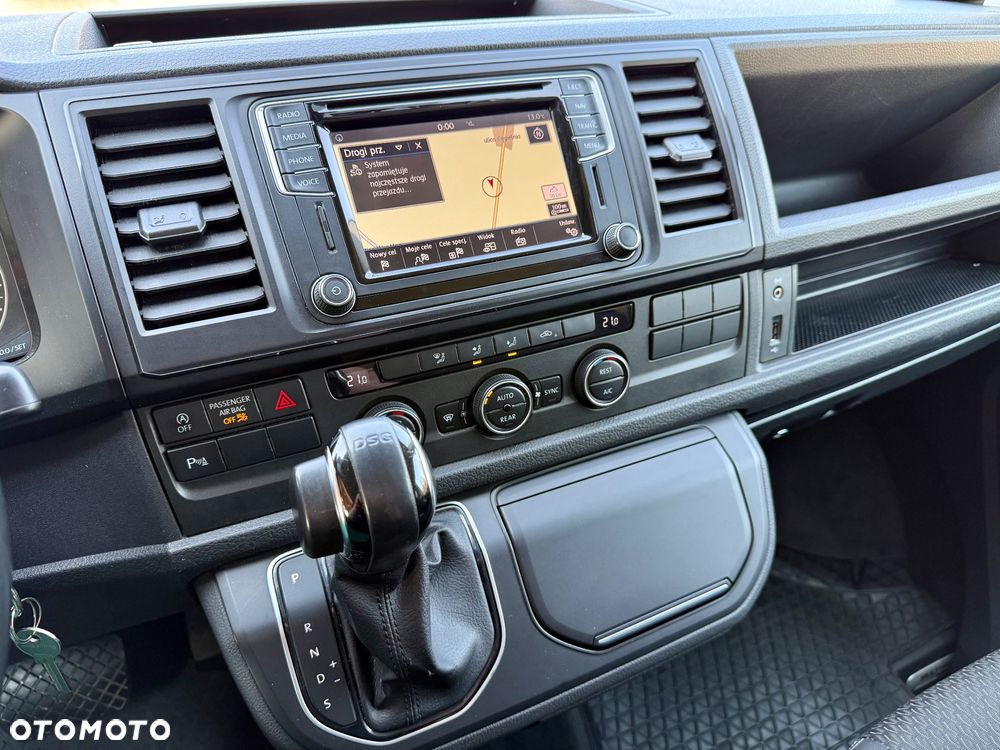 Volkswagen Multivan 2.0 TDI L1 Comfortline DSG - 22
