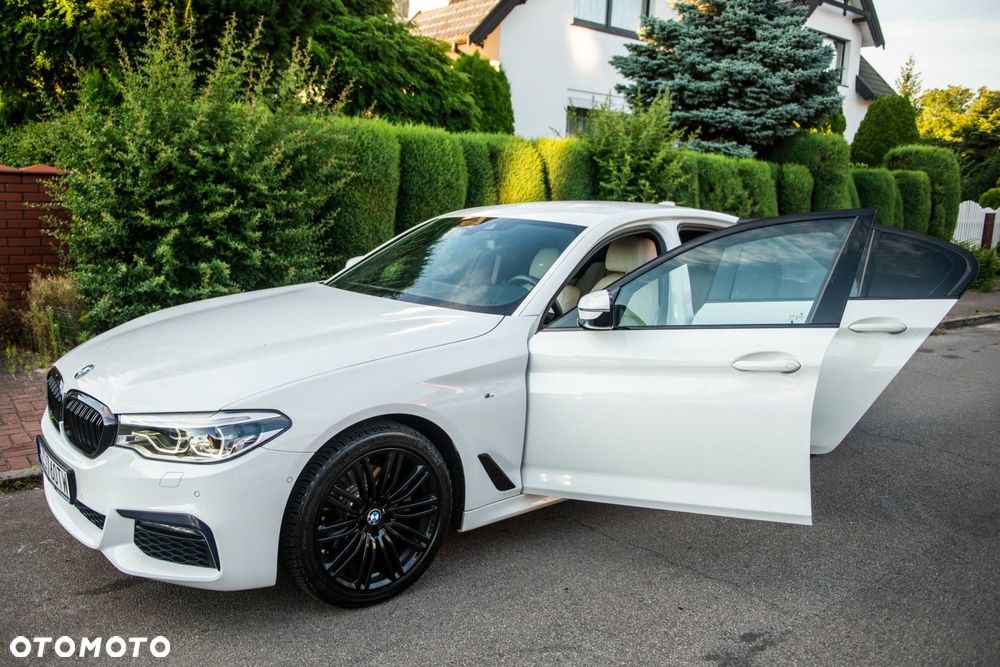 BMW Seria 5 520d xDrive MHEV M Sport sport - 12