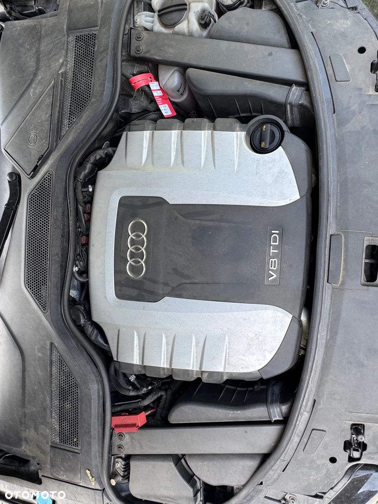 Audi A8 4.2 TDI Quattro - 30