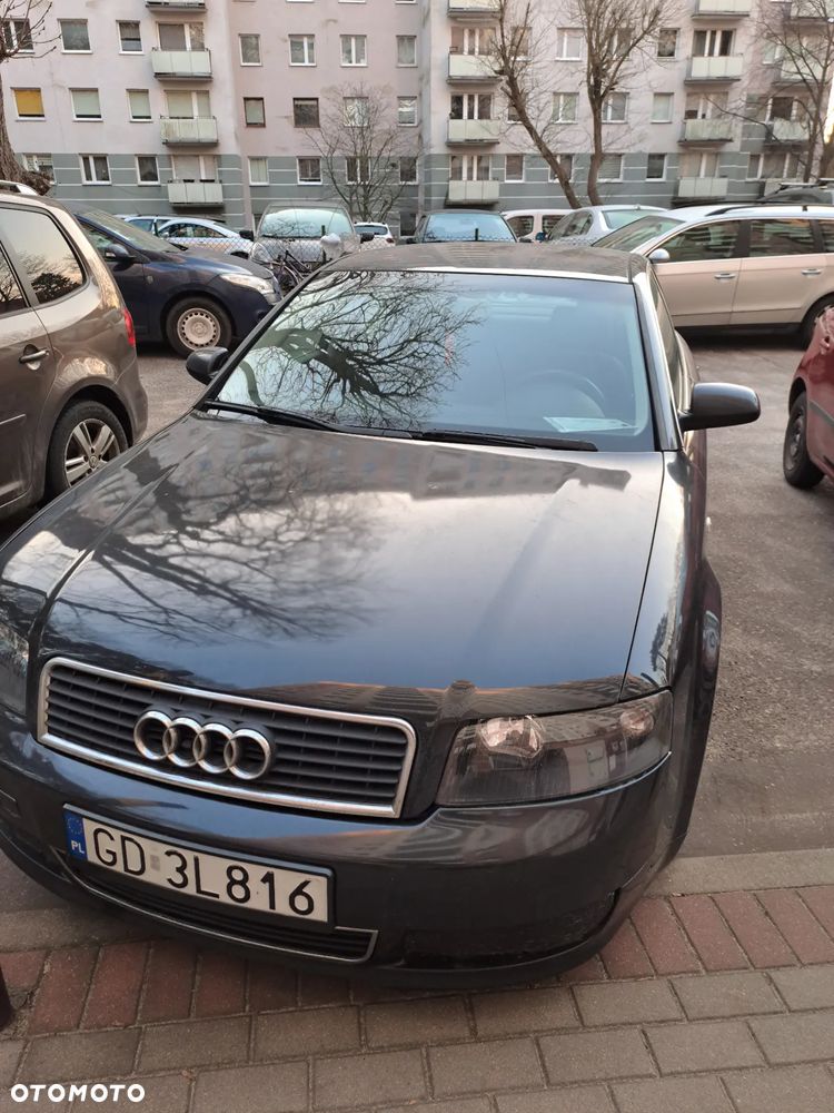 Audi A4 - 8