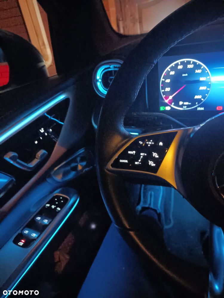 Mercedes-Benz GLC - 25