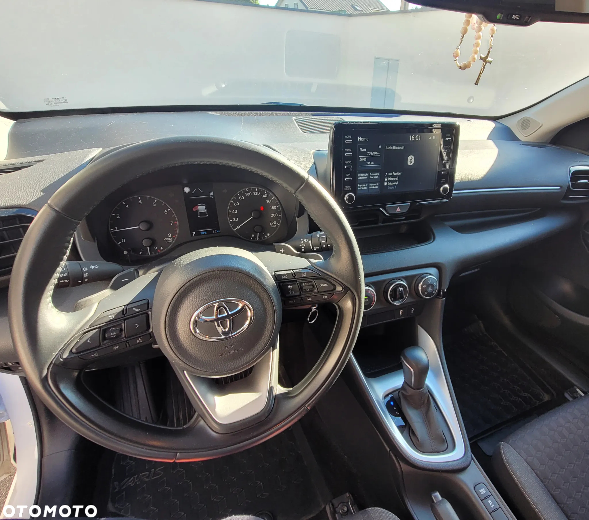 Toyota Yaris 1.5 Comfort CVT - 8