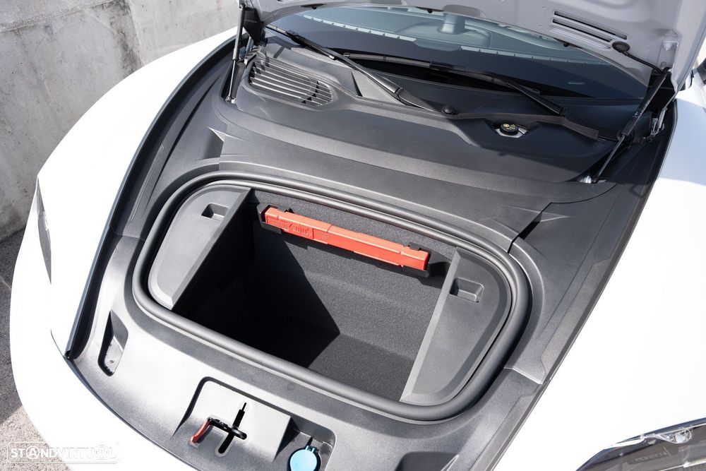 Porsche Taycan Bateria Performance Plus - 32