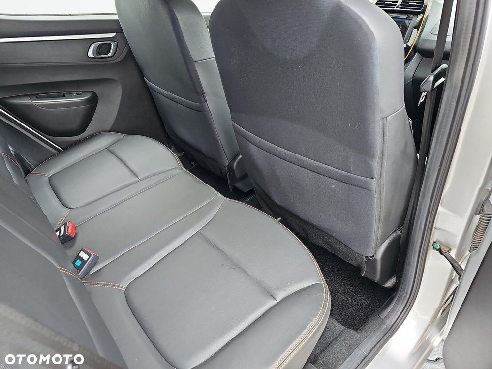 Dacia Spring 27.4kWh Comfort Plus - 16