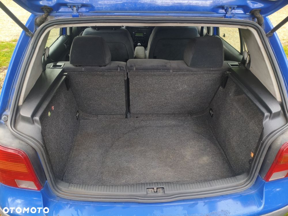 Volkswagen Golf - 9