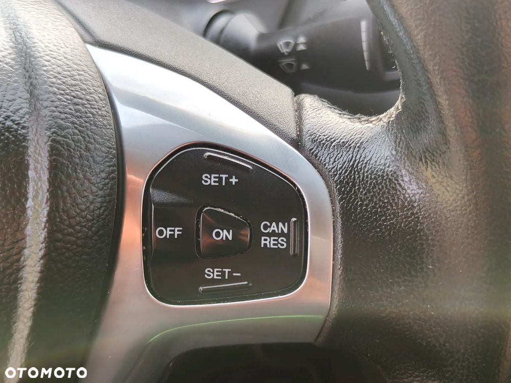 Ford Fiesta - 23