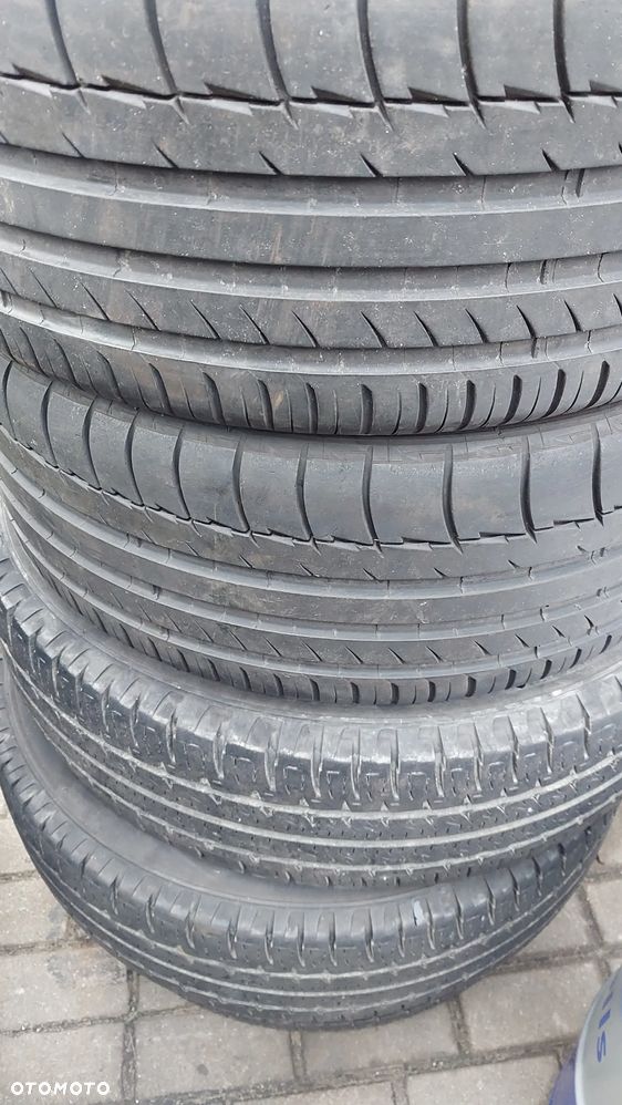 Para opon Michelin Pilot Sport 4 225/40 R18 92 Y - 1