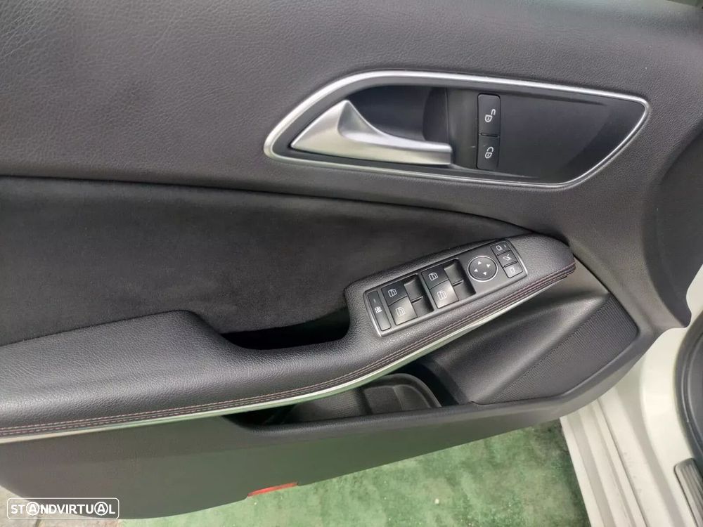 Mercedes-Benz A 180 CDI (BlueEFFICIENCY) 7G-DCT AMG Sport - 30