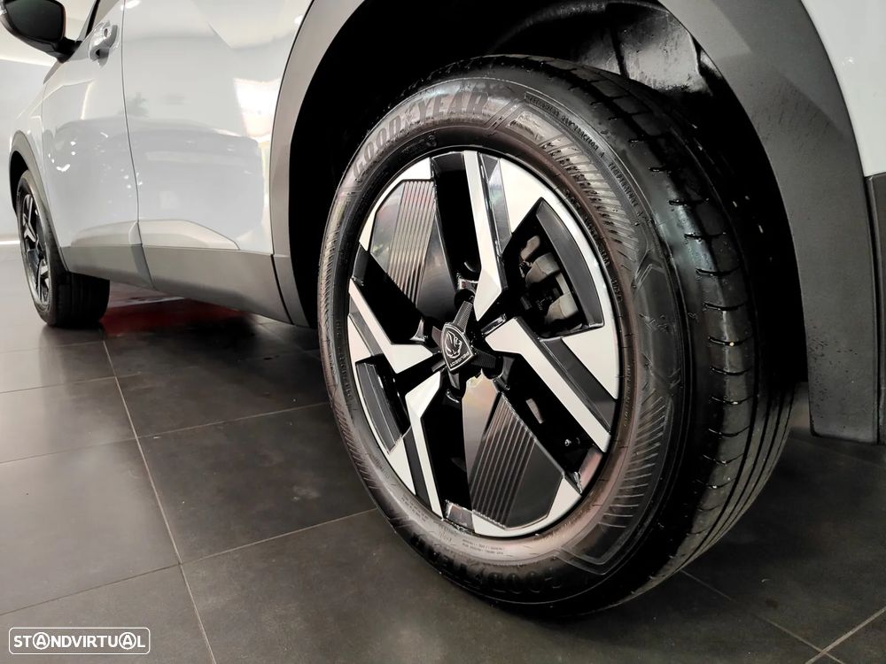 Peugeot 2008 1.2 PureTech Allure - 27