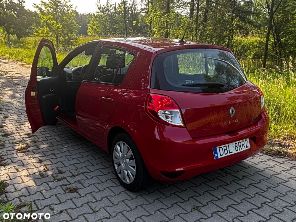 Renault Clio 1.2 16V Authentique Euro5 - 4