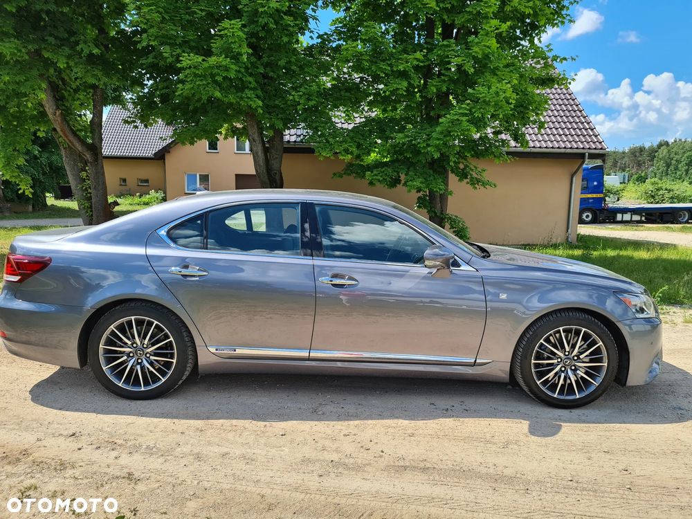 Lexus LS 600h F Sport - 4