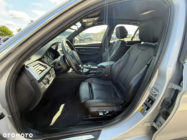 BMW Seria 3 330e Luxury Line sport - 18