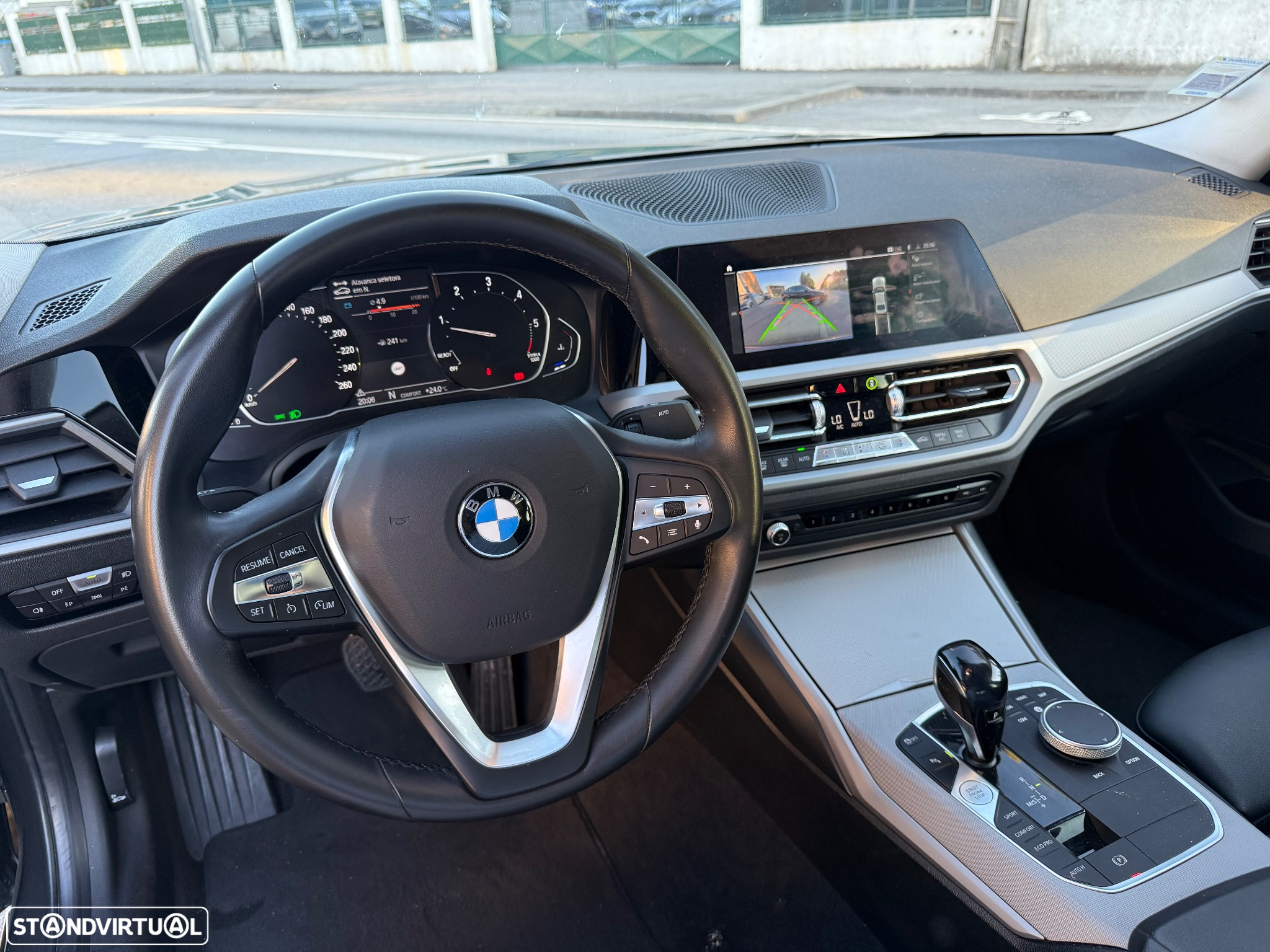 BMW 318 d Line Sport Auto - 25