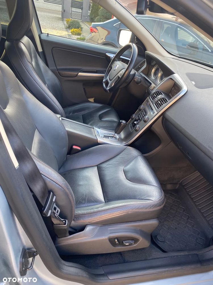 Volvo XC 60 T6 AWD Summum - 15