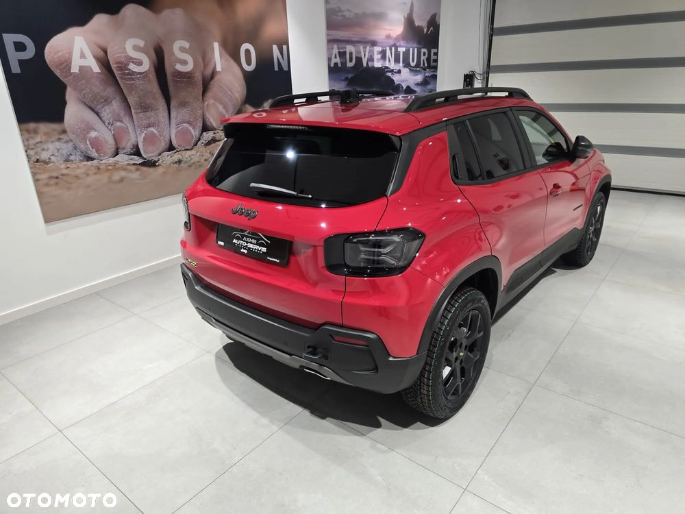 Jeep Avenger 1.2 T3 mHEV Overland 4xe eDCT6 - 11