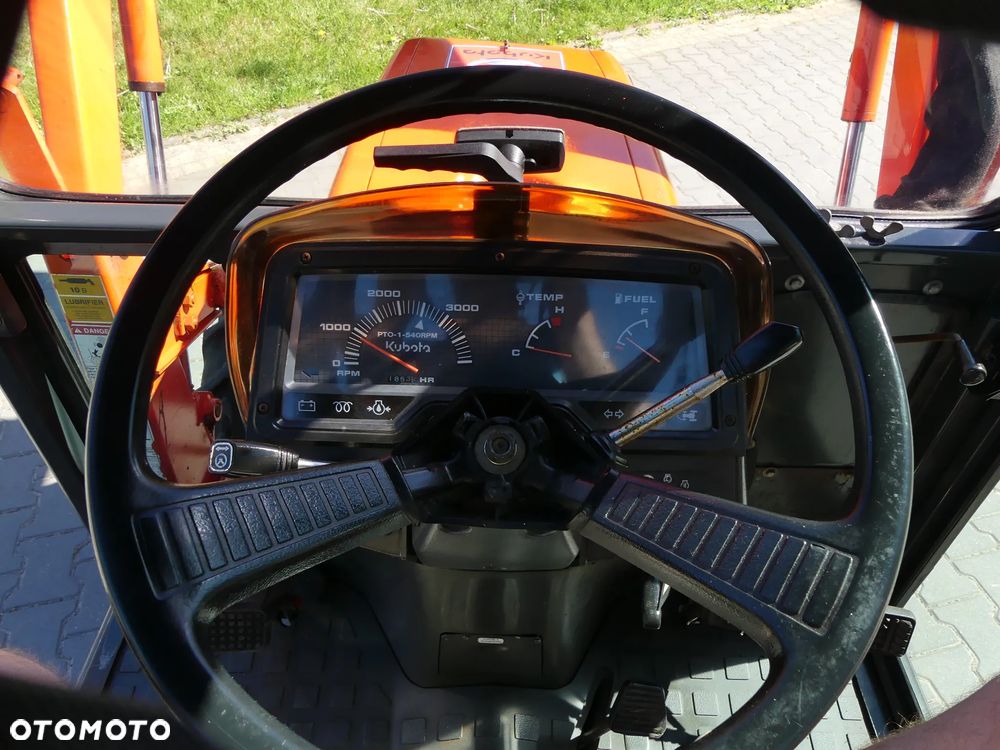Kubota ST 30*30KM*4X4*2000r.* TUR - 7