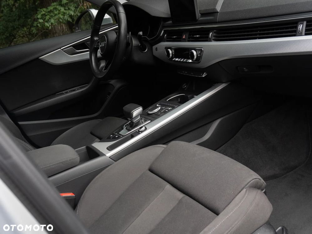 Audi A4 Avant 2.0 TDI S tronic sport - 19
