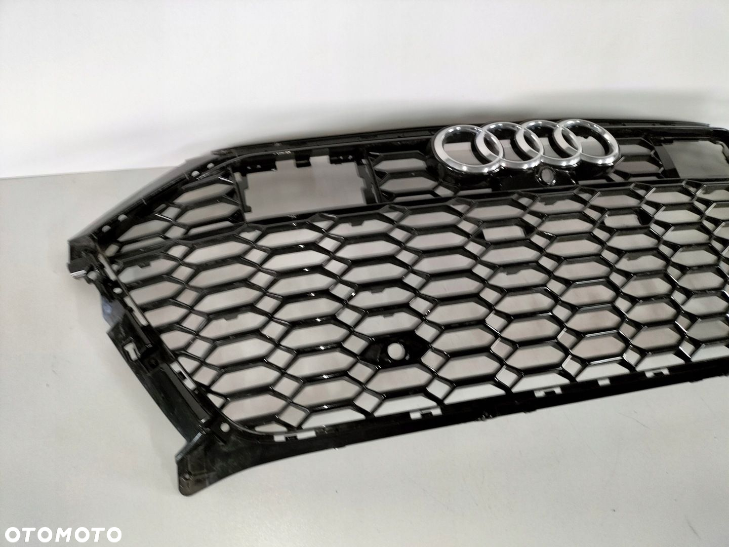 Atrapa kratka grill AUDI A6 RS6 RS7 C8 18- - 4