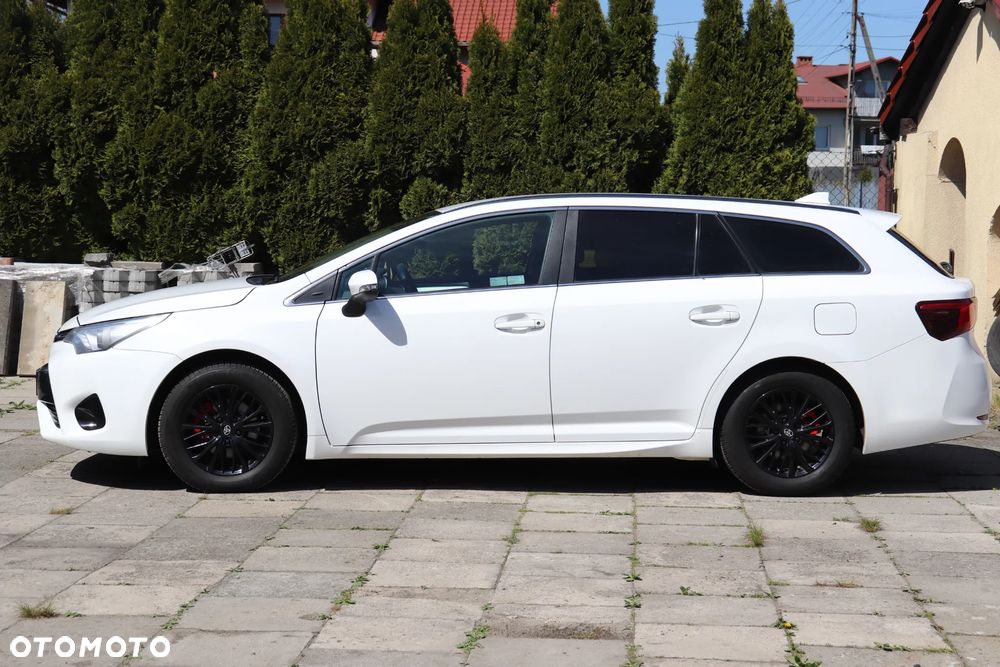 Toyota Avensis 1.8 Premium - 1