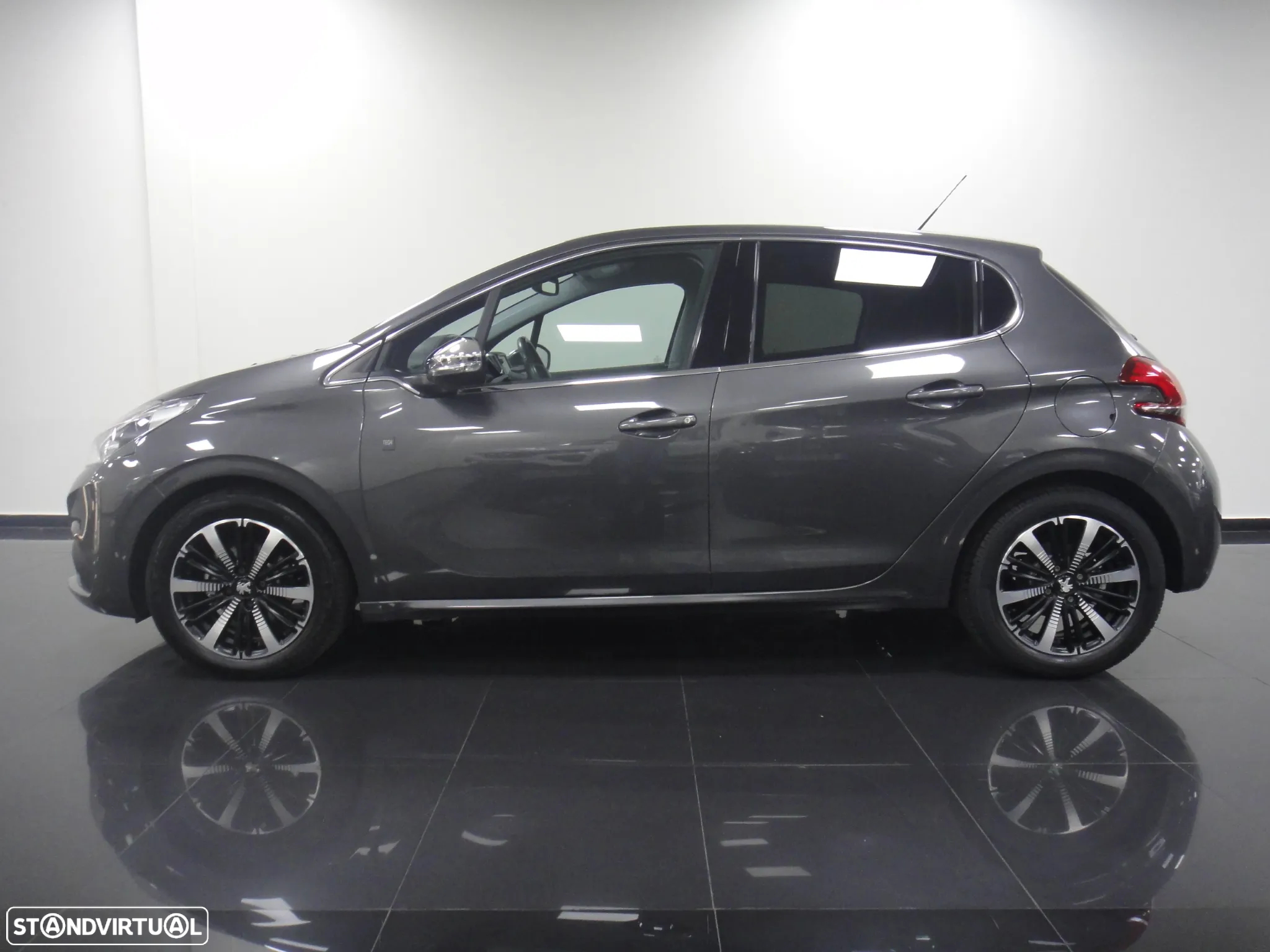 Peugeot 208 PureTech 110 Stop & Start Tech Edition - 5