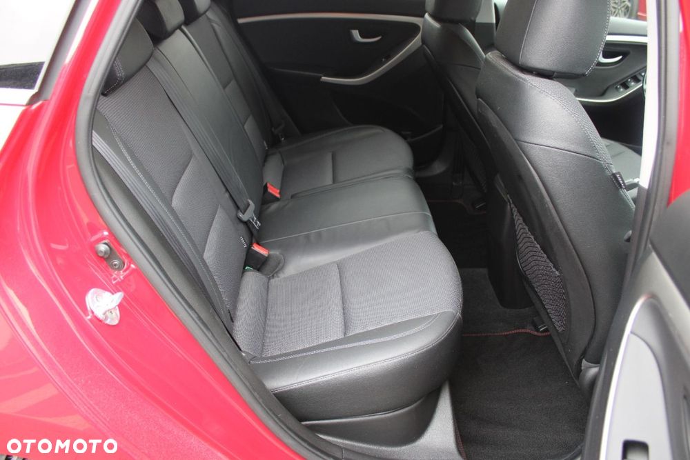 Hyundai i30 - 21