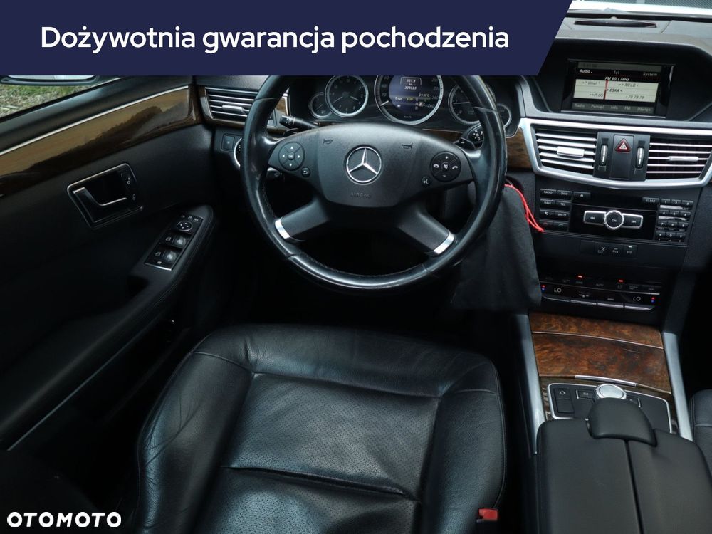 Mercedes-Benz Klasa E - 9
