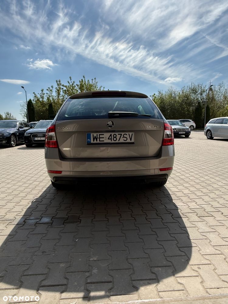 Skoda Octavia 1.6 TDI Style - 4
