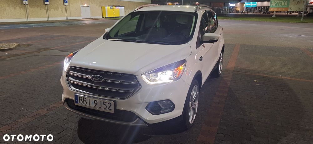 Ford Escape 2.0 EcoBoost AWD Titanium - 33