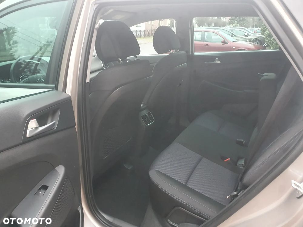 Hyundai Tucson 1.6 Turbo 4WD DCT Intro Edition - 16