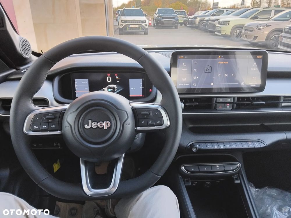 Jeep Avenger 1.2 T3 mHEV Black Edition FWD eDCT6 - 11