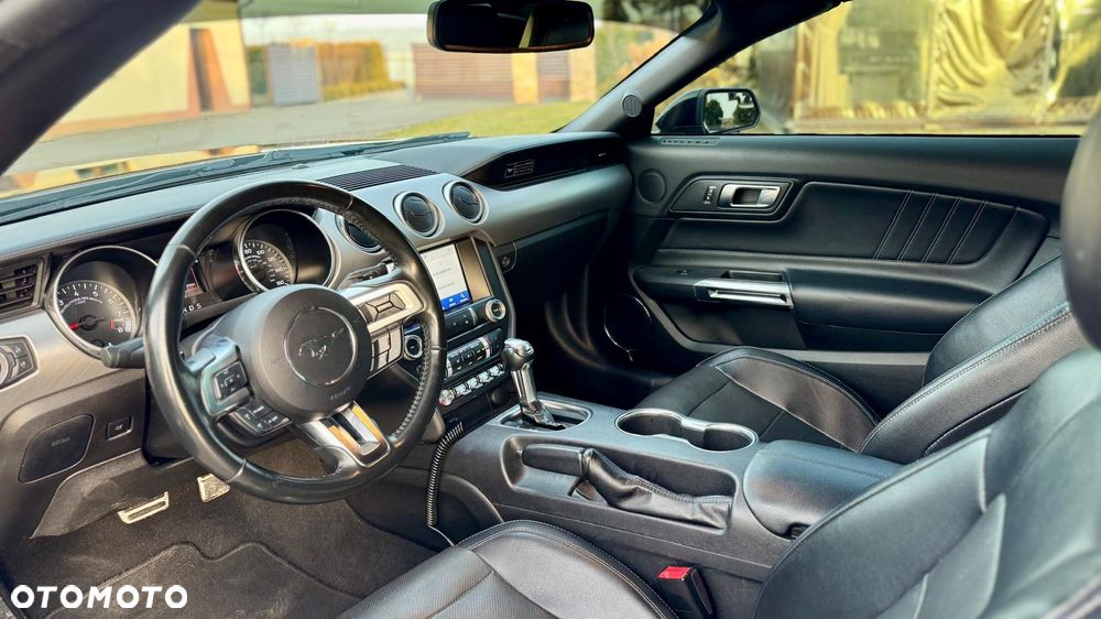 Ford Mustang - 17