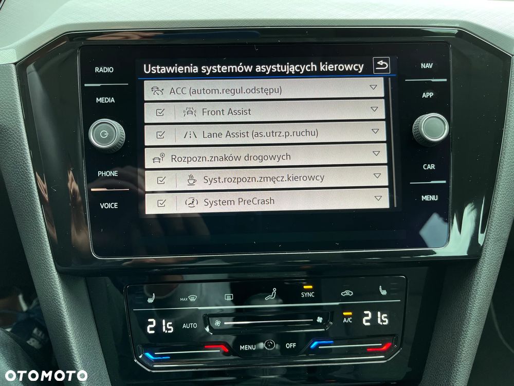 Volkswagen Passat Variant 2.0 TDI EVO Business - 19