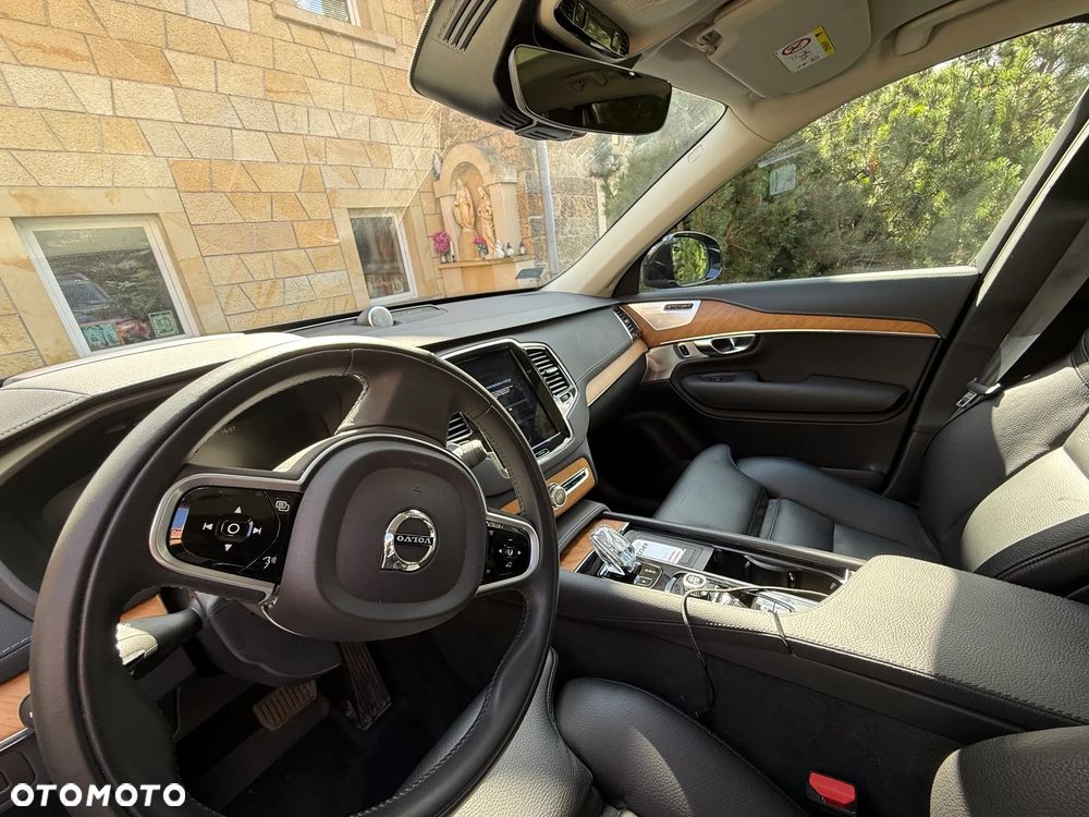 Volvo XC 90 - 8