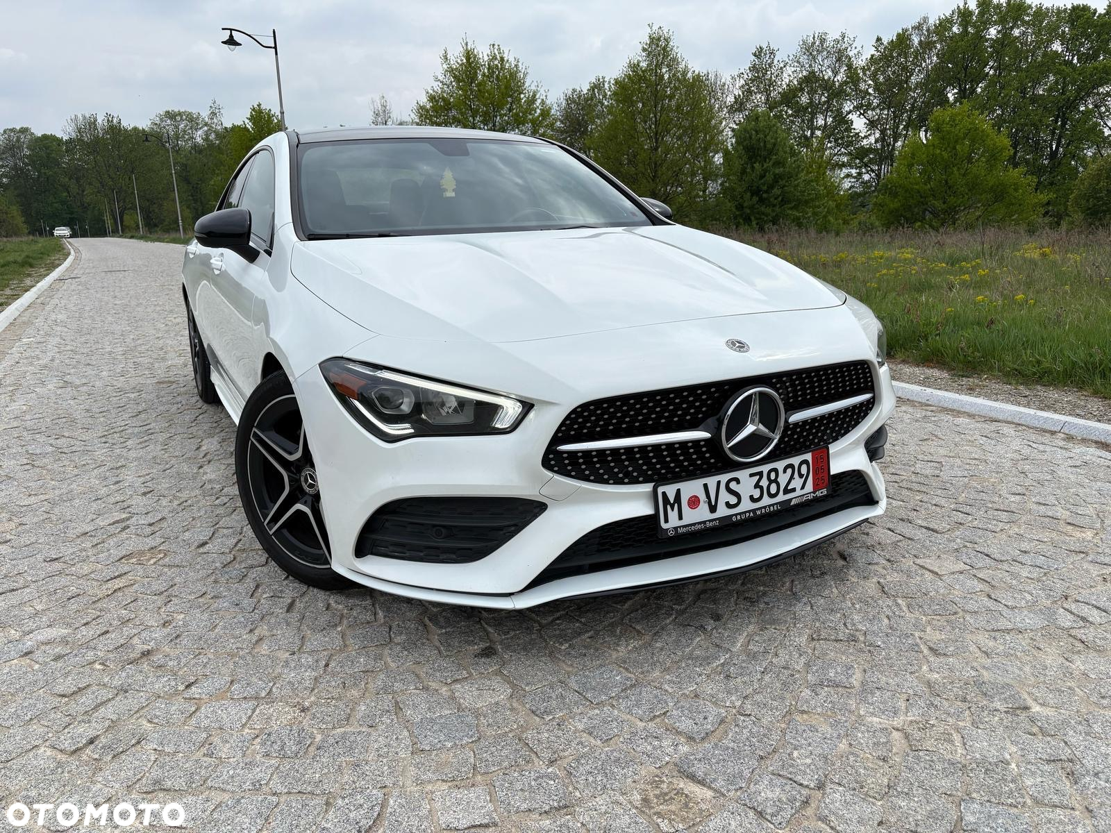 Mercedes-Benz CLA 250 4-Matic AMG Line 7G-DCT - 2