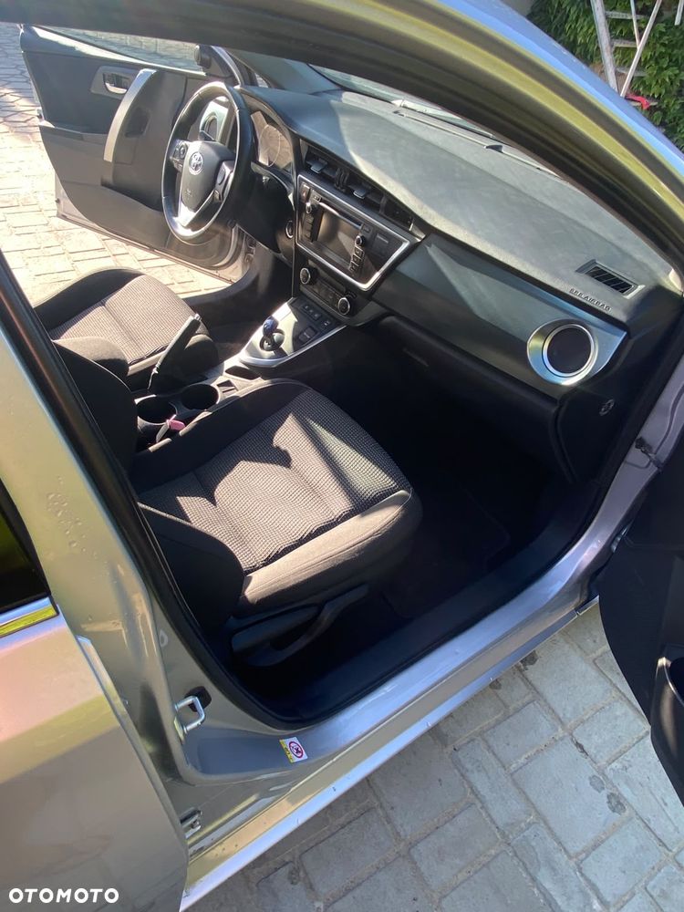 Toyota Auris - 9