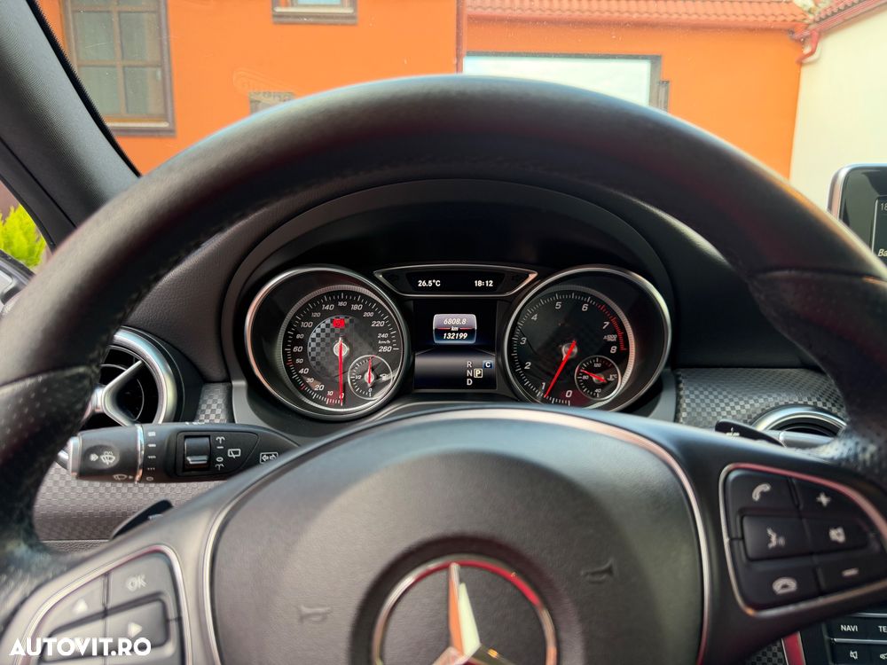 Mercedes-Benz A 200 7G-DCT - 37