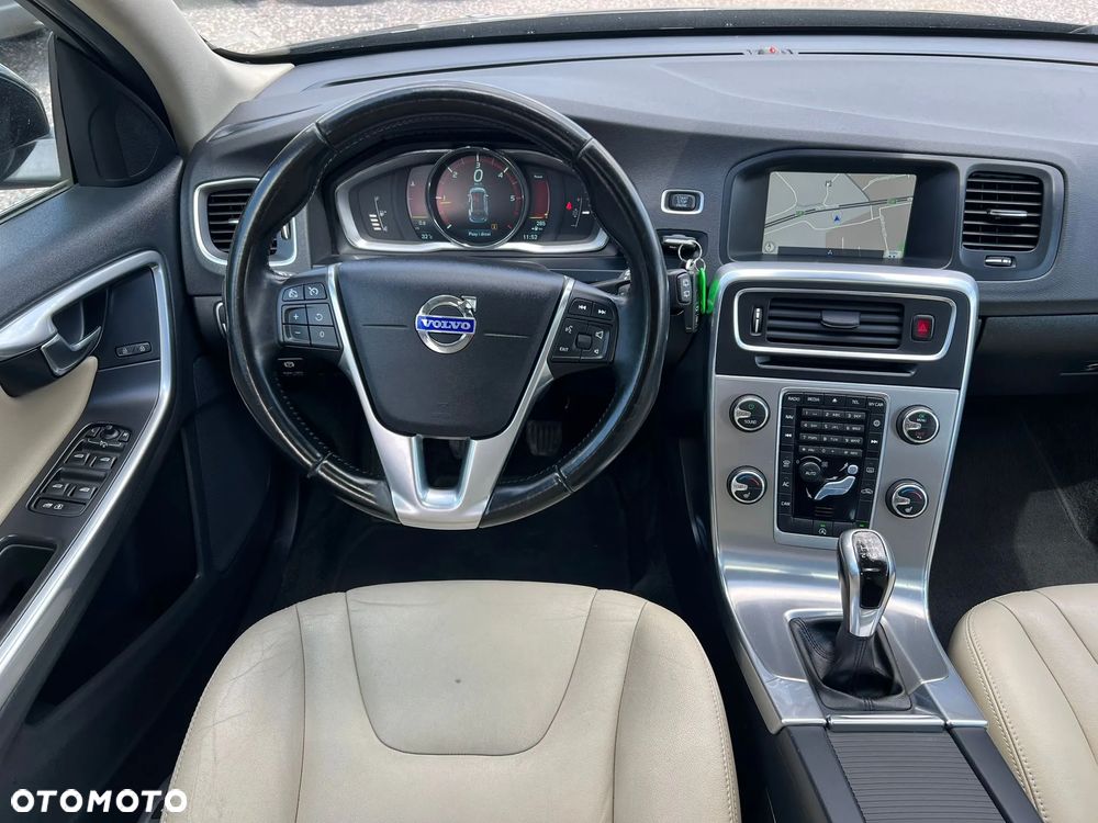 Volvo V60 D4 Drive-E Summum - 30