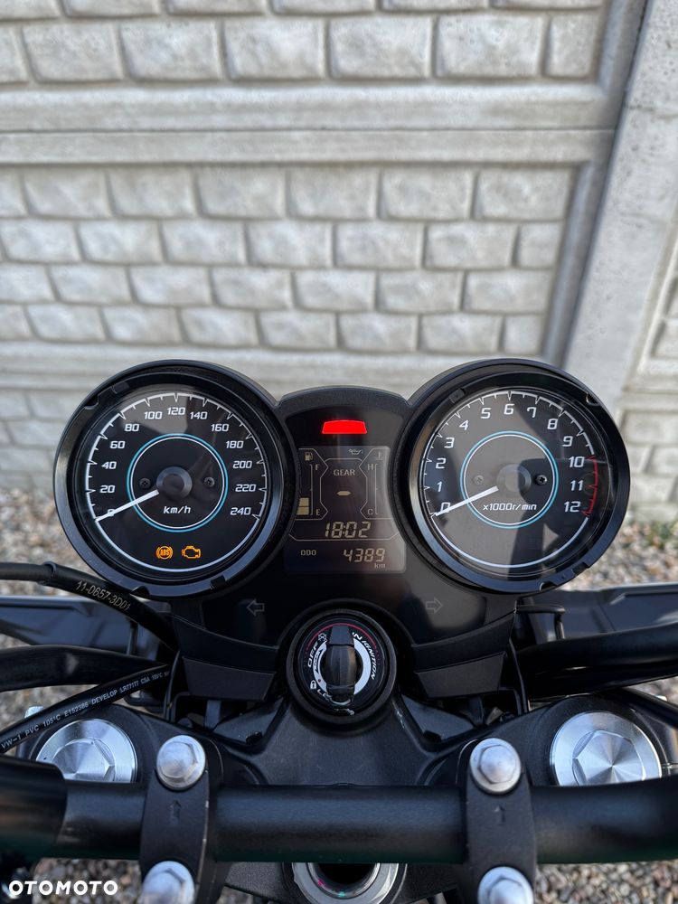 Kawasaki Z 650 RS - 27