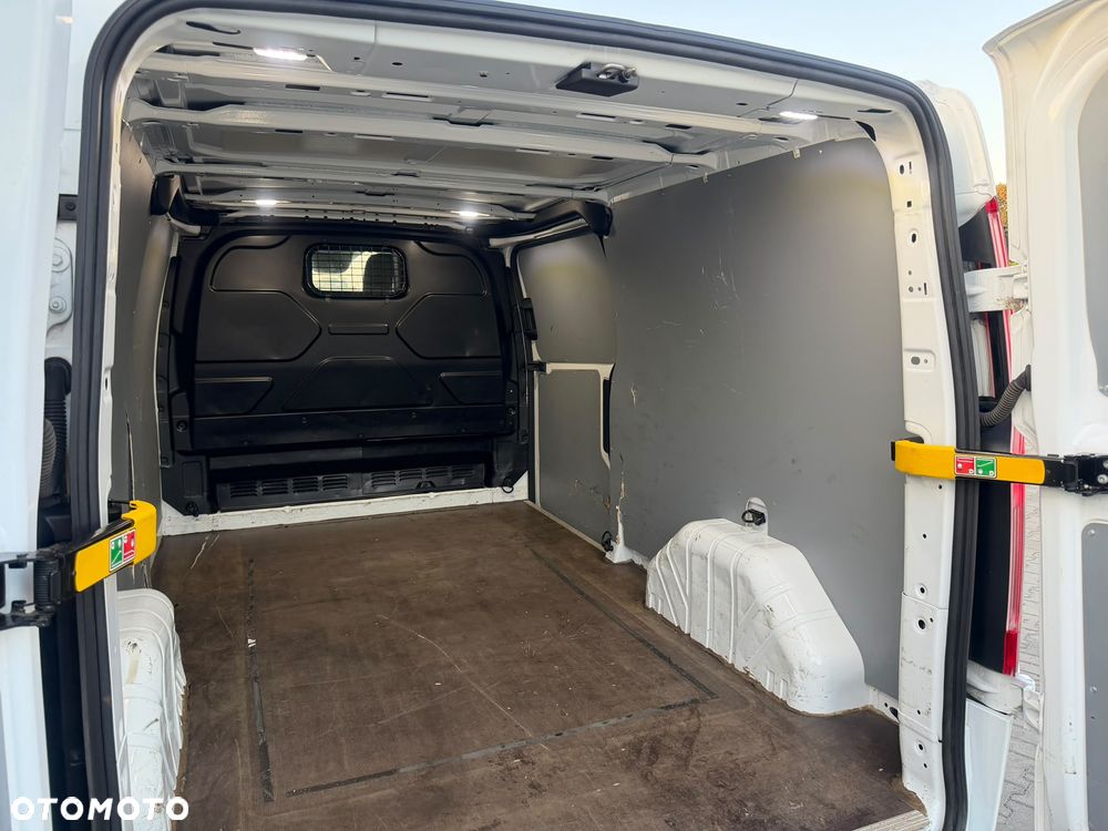 Ford Transit Custom - 29